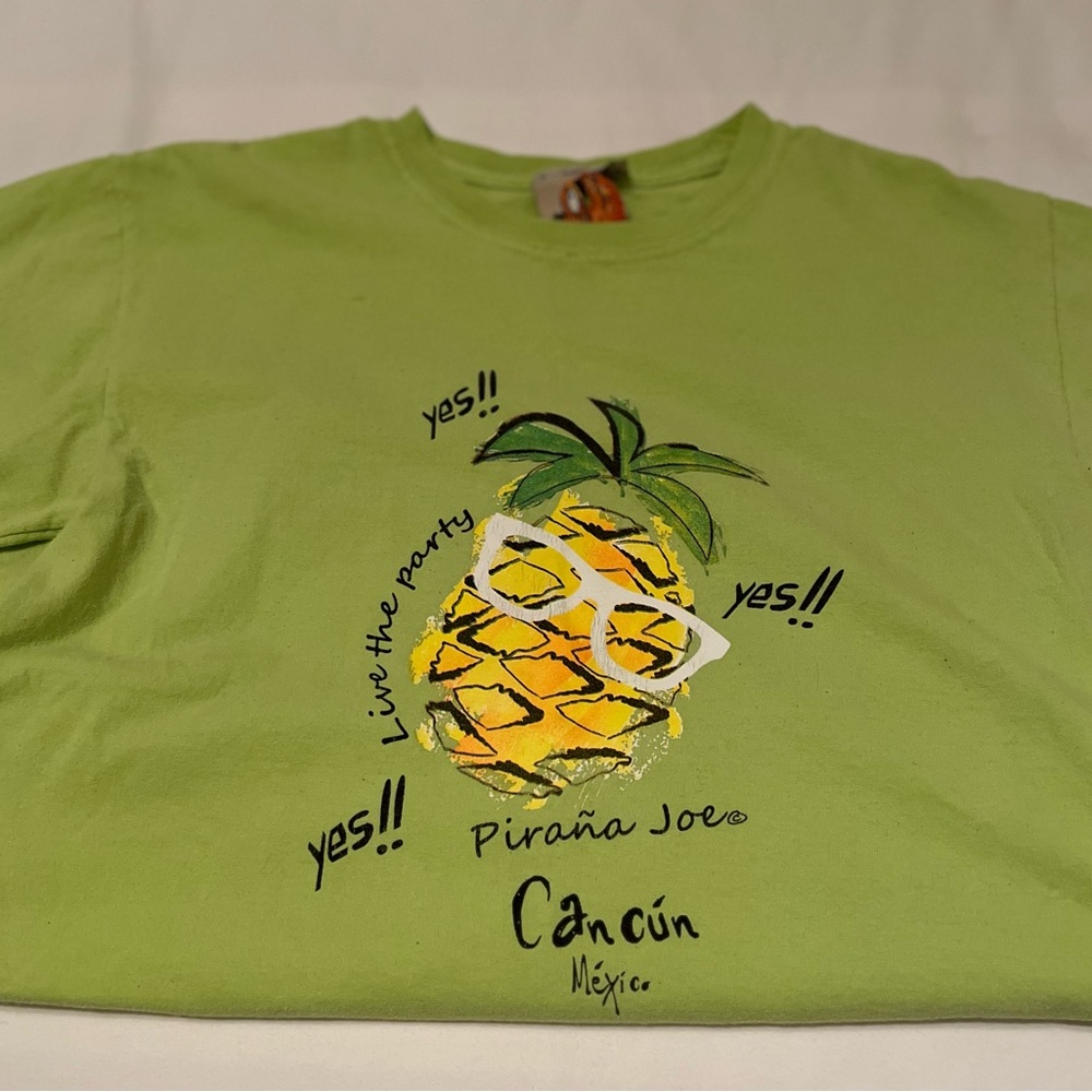 Pirana Joe Pineapple Cancun Mexico Piranha Logo Green T Shirt Size S